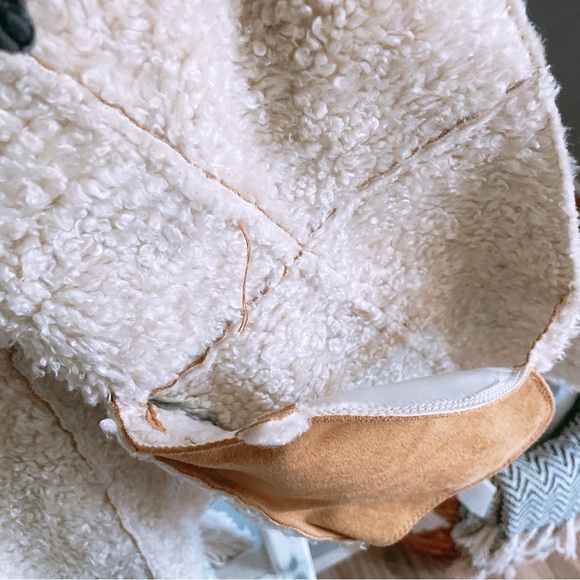 Talbots Faux Fur Vest Size XL - Picture 6 of 10